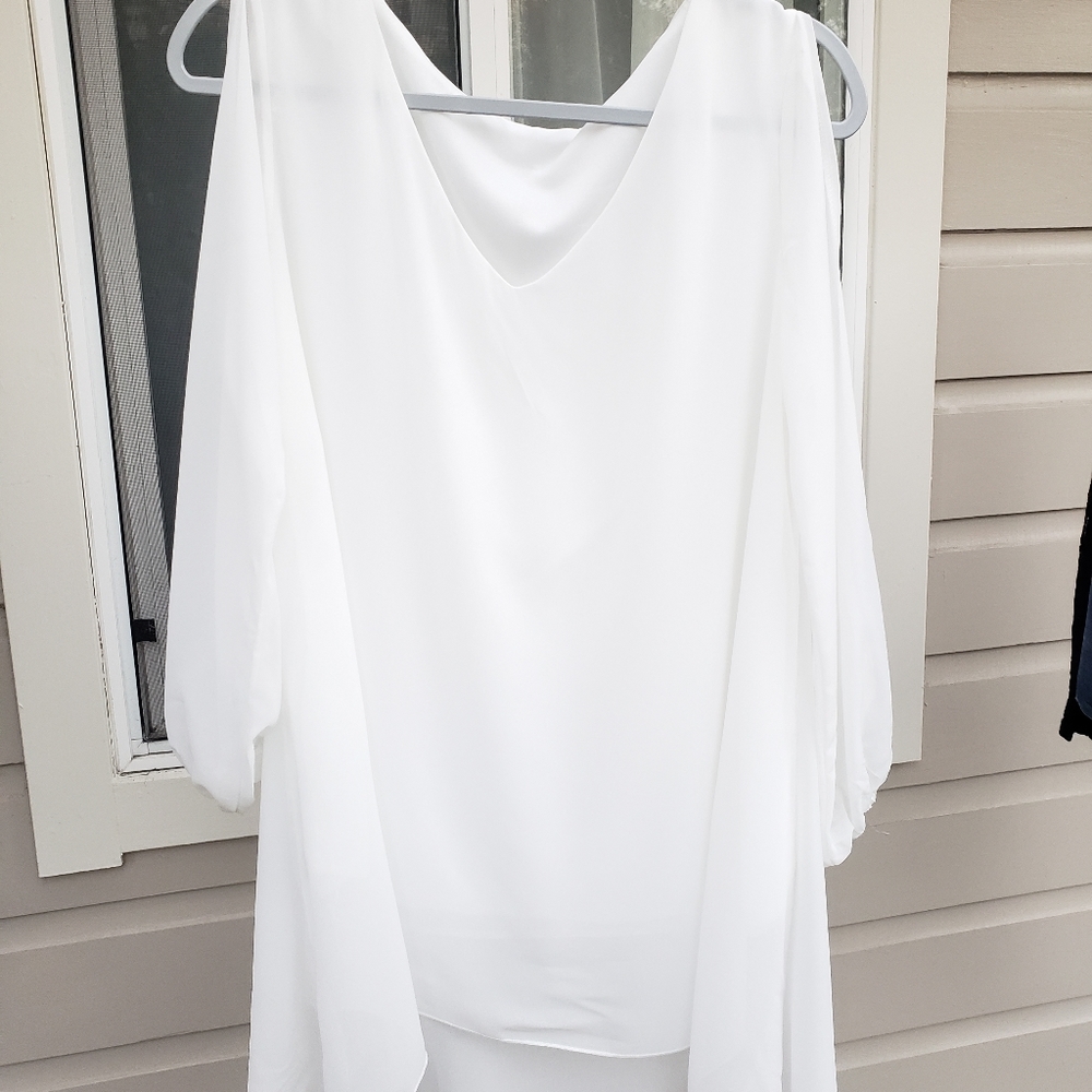 White 🤍 top